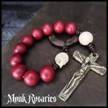 Load image into Gallery viewer, Olde World Memento Mori Pater Noster Rosary Beads
